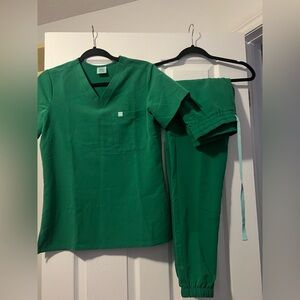 Garde Malade Vert Kelly Green scrub set XS